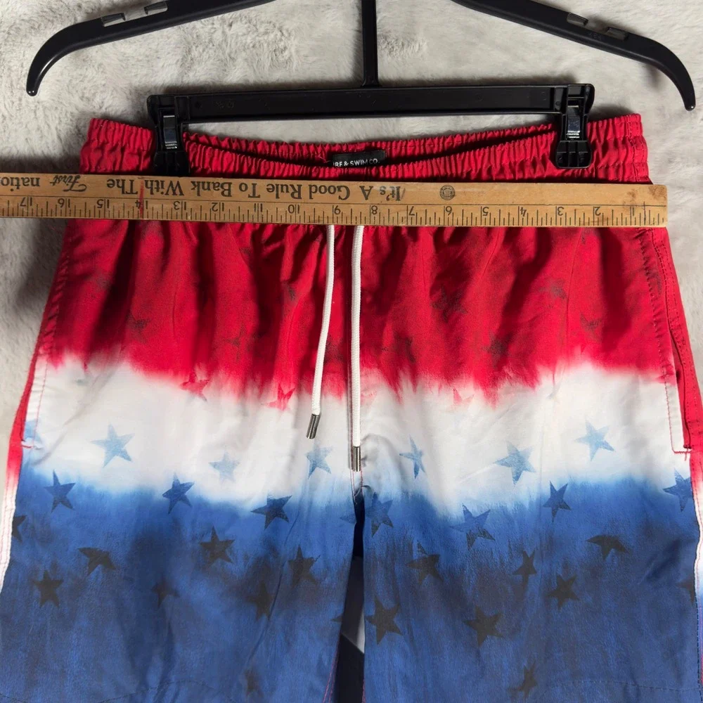 Surf‎ and Swim Co Mens Swim Trunks Shorts Red White Blue Stars Size L